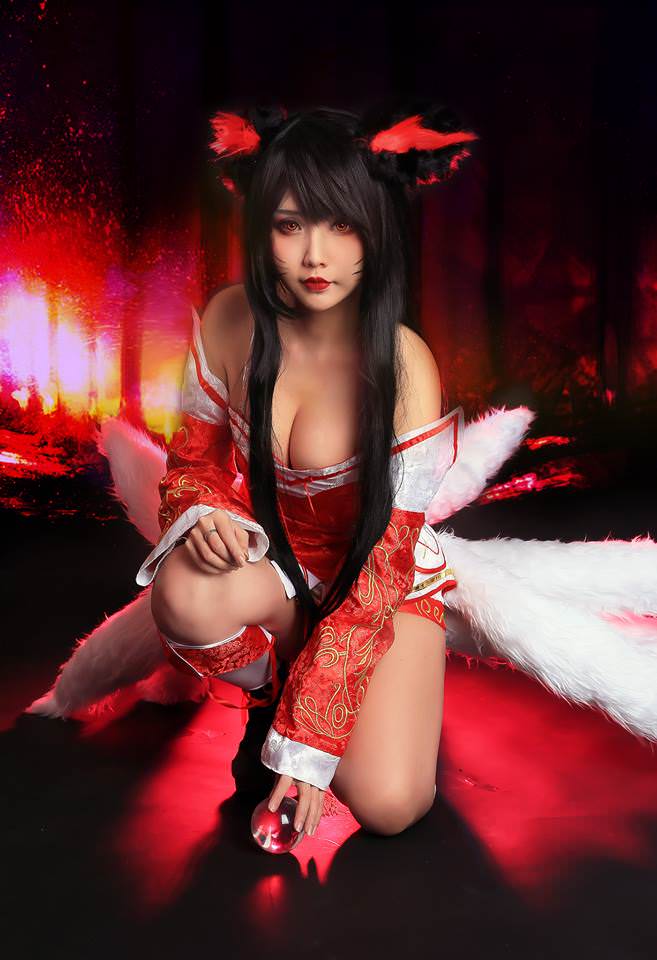 Hana Bunny - Ahri-erohere1.jpg